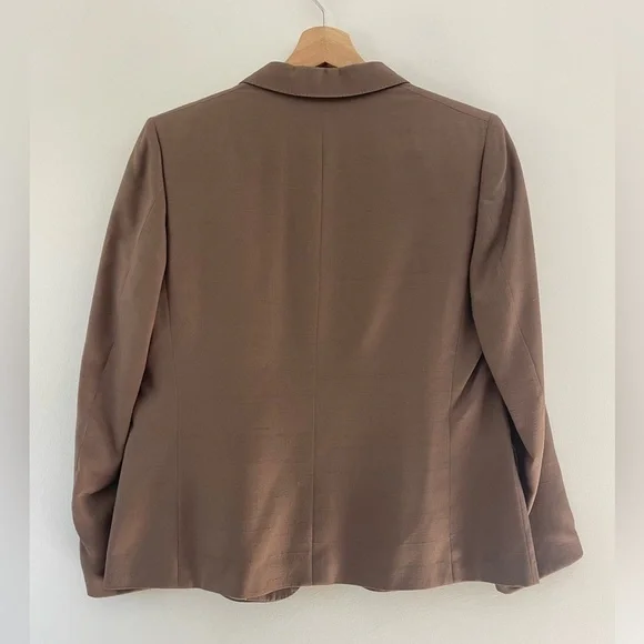 Vintage Aquascutum London Gold and Brown Blazer with Gold Button Detail EUC - Picture 8 of 9